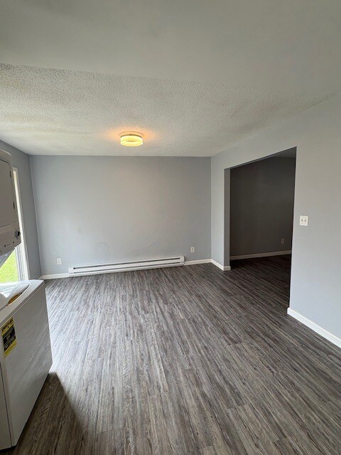 Building Photo - 151 Valley Heights