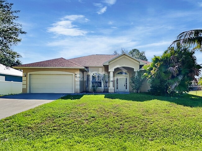 Building Photo - 2187 SW Algiers St