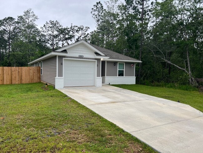 Building Photo - Beautiful, Functional, 3/2 Open Floor Plan!