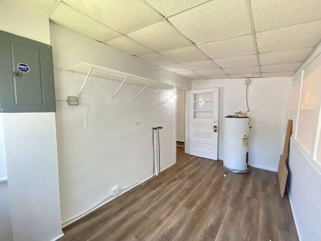 Building Photo - 3 Bed 1 Bath House in Hazel