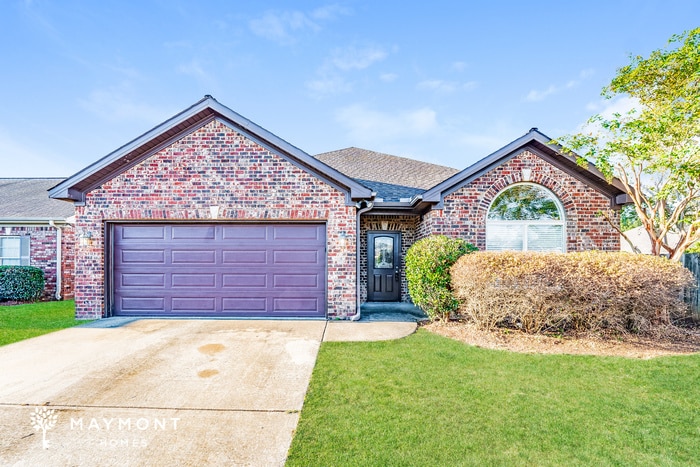 Primary Photo - 275 Split Rail Dr