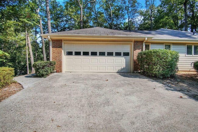 Foto del edificio - 2052 Old Forge Way