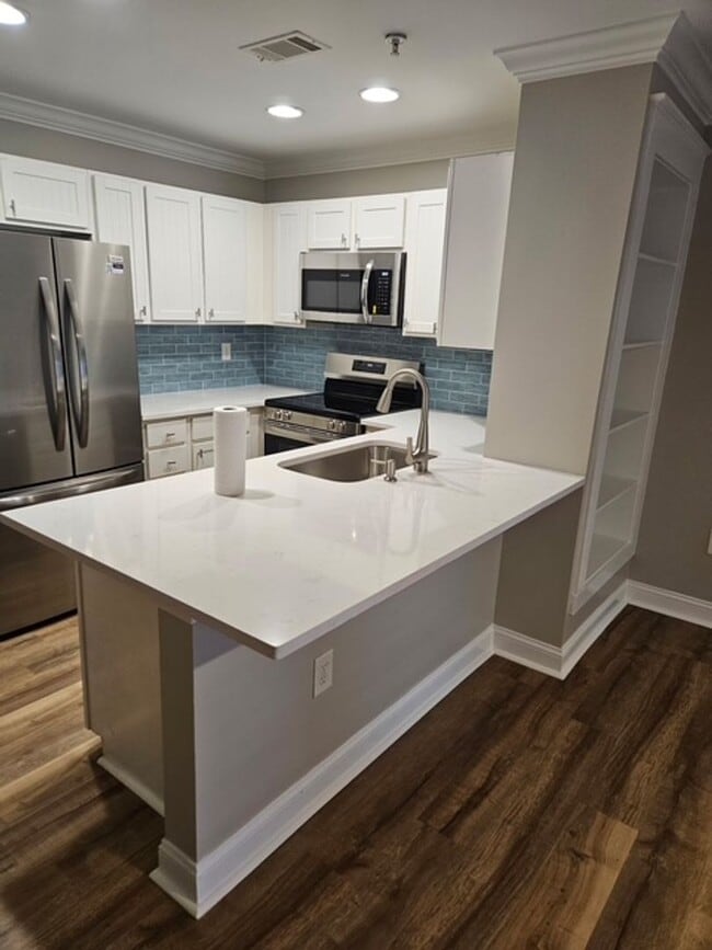 Building Photo - Unit 623 at The Woodlands of Clemson