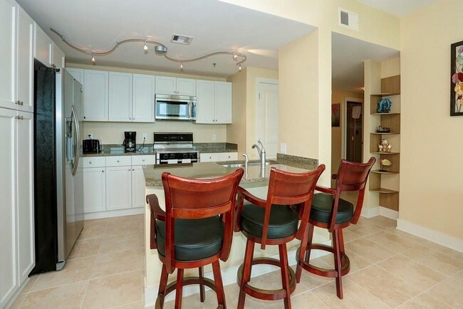 Foto del edificio - 801 E Beach Dr