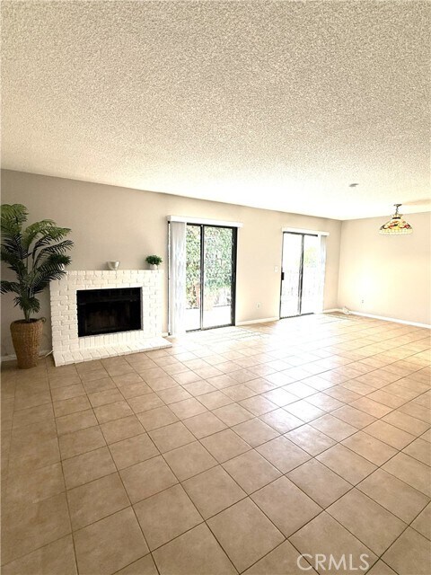 Building Photo - 2664 Bernardo Cir
