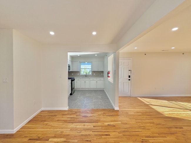 Foto del edificio - 87 Chadwick Ave