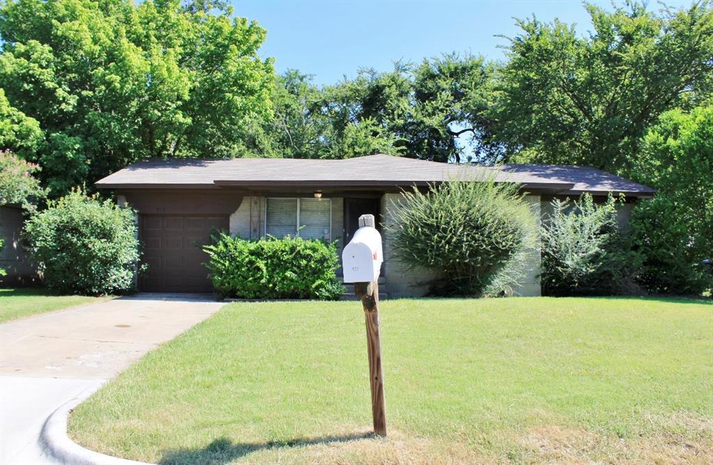 Primary Photo - 929 Manhattan Dr