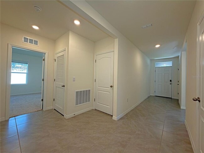 Building Photo - 2920 Blackburn Ave