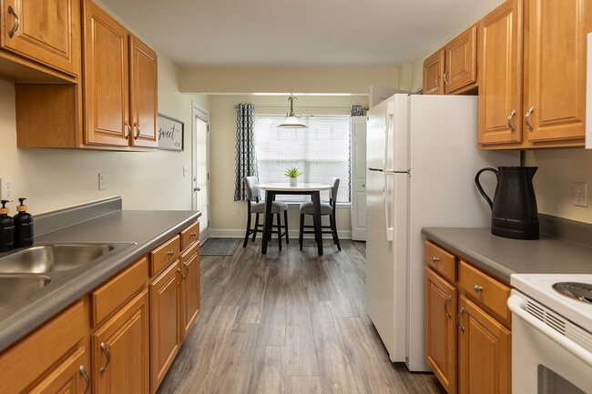 Building Photo - The Summit at Owings Mills Apartments
