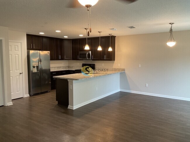 Foto del edificio - 7323 Richardson Rd