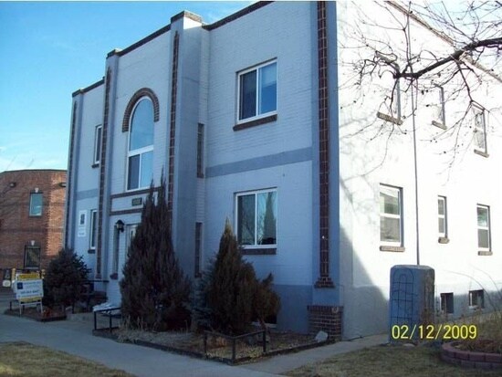 Primary Photo - 1120 S Logan St