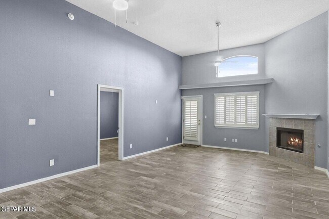 Building Photo - 6520 Boulder Ridge