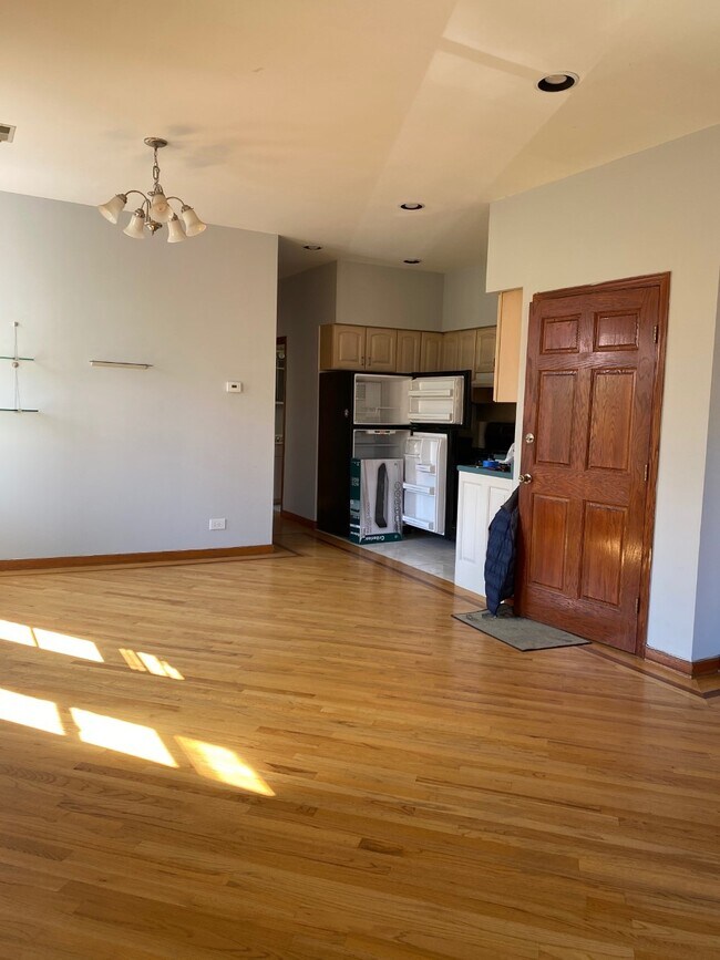 Foto del edificio - 1370 N Dean St