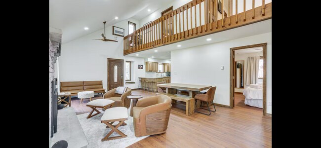 Foto del edificio - 2206 Chatham Ct