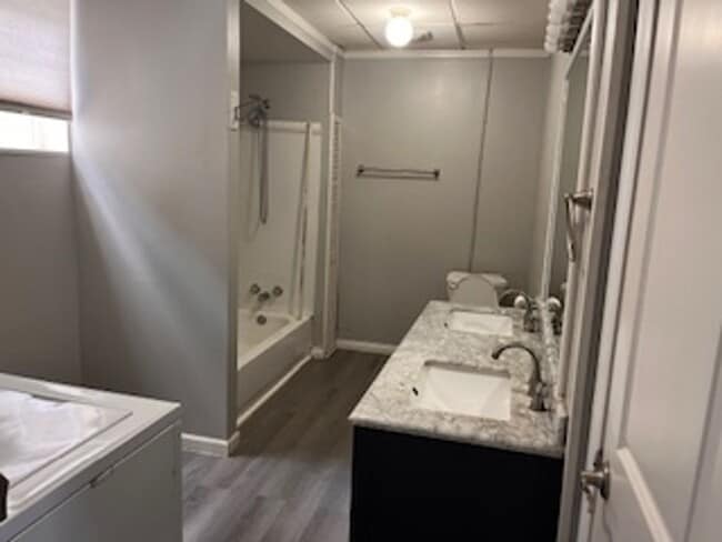 Foto del edificio - Just minutes away from IUPUI's campus and ...