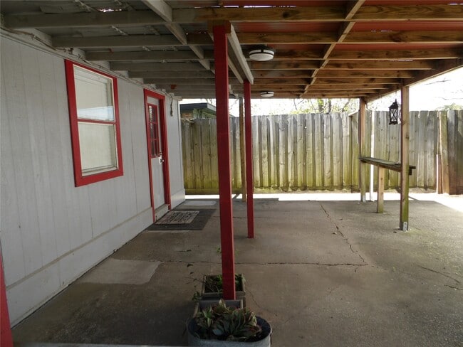 Building Photo - 4705 37th St E