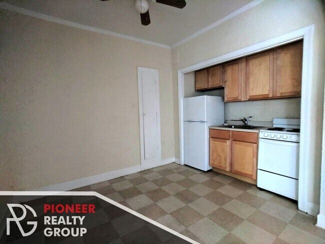 Foto del edificio - 536 W Arlington Pl