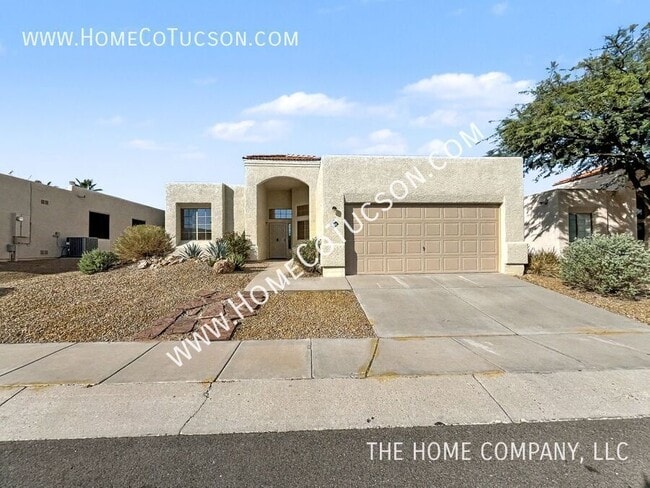 Building Photo - 2660 W Camino del Sitio