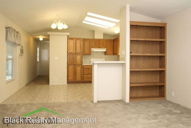 Building Photo - 3100 S Spring Creek Ln