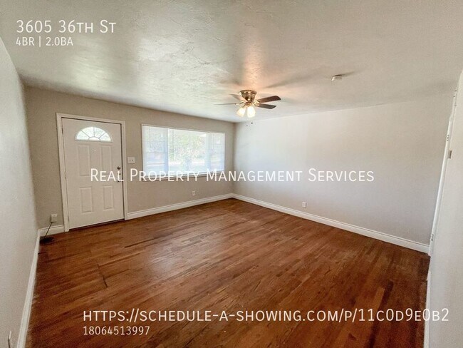 Building Photo - Spacious 4/2 Home!