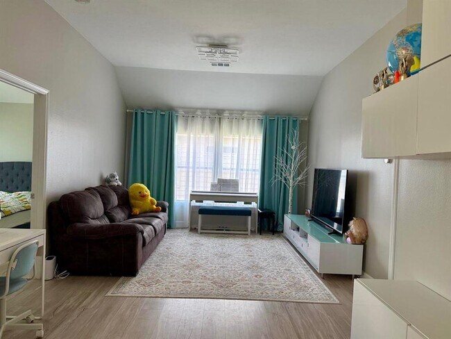 Foto del edificio - 22430 Tullis Trail Ct