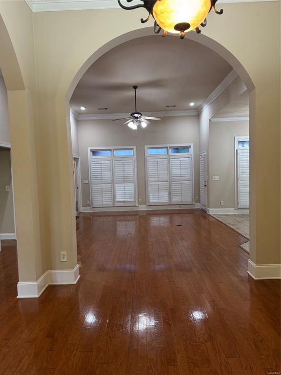 Foto del edificio - 7071 Mid Pines Cir