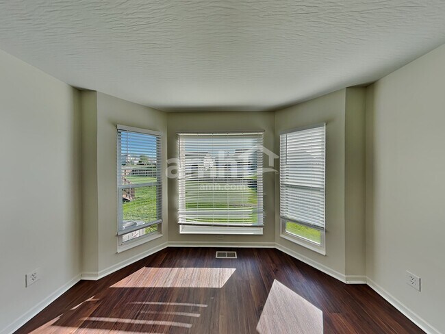 Foto del edificio - 13 Stoney Bluff Way