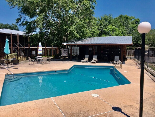 Photo - Spacious 1 Bedroom Apartment