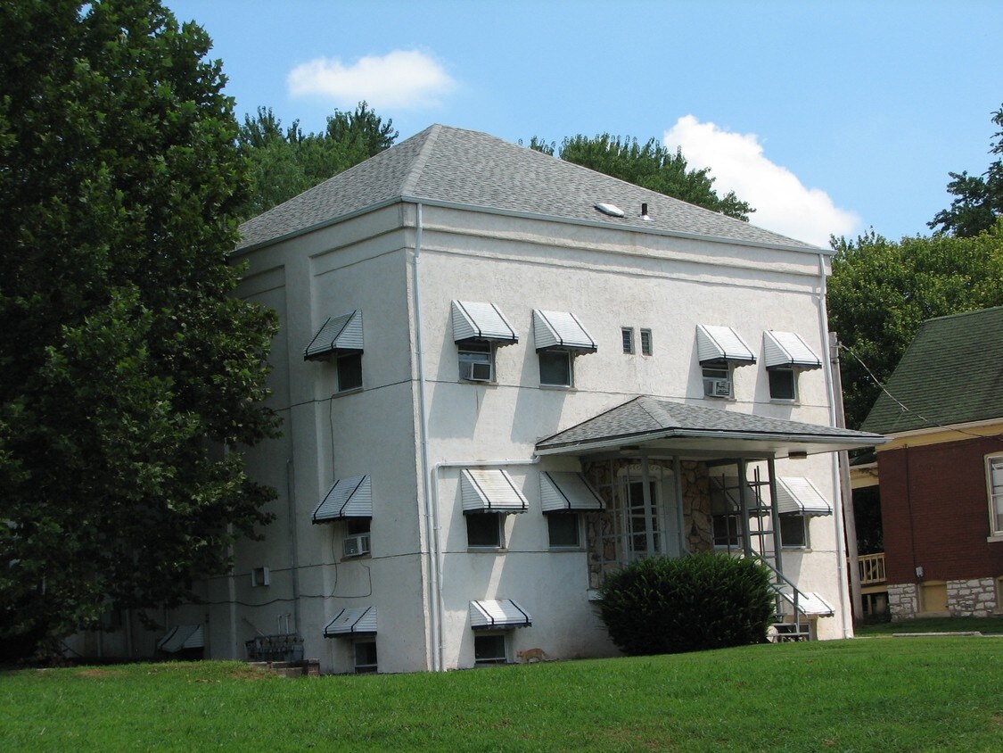 Primary Photo - 312-316 N 2nd St