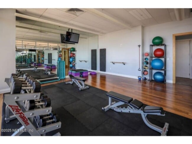 Photo - Luxury Condo at Peninsula