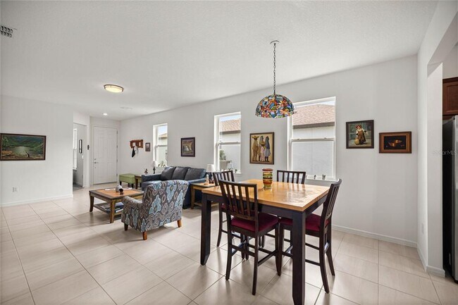 Building Photo - 9412 SW 53rd Pl