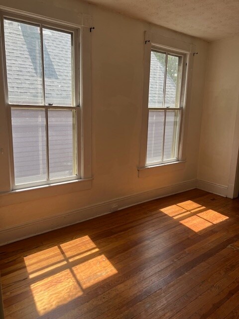Foto del edificio - 1122 Kenyon St
