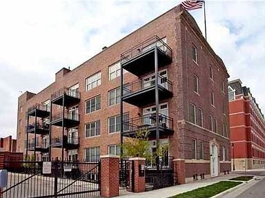 Primary Photo - 201 S Saint Francis Ave