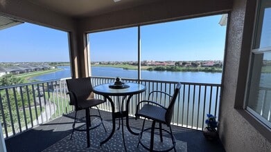 Building Photo - 6828 Toland Dr