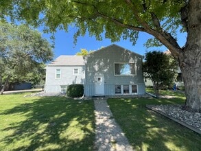 Building Photo - 2121 9th Ave S