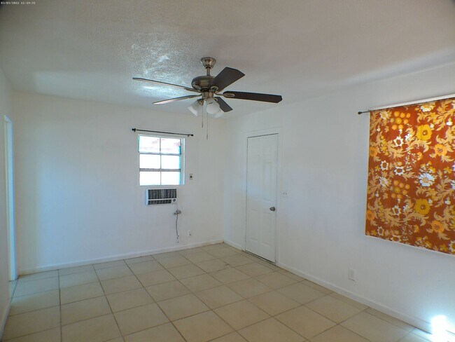 Foto del edificio - Studio Apartment