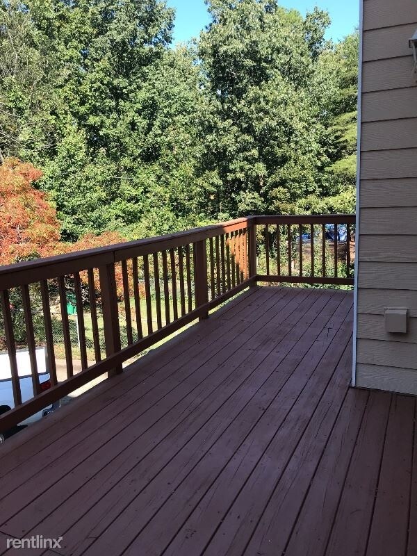 Building Photo - 2 br, 2.5 bath Townhome - 923 Mill Stone Dr
