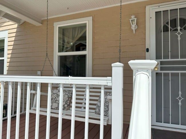 Porch Space #2 - 509 N Institute St