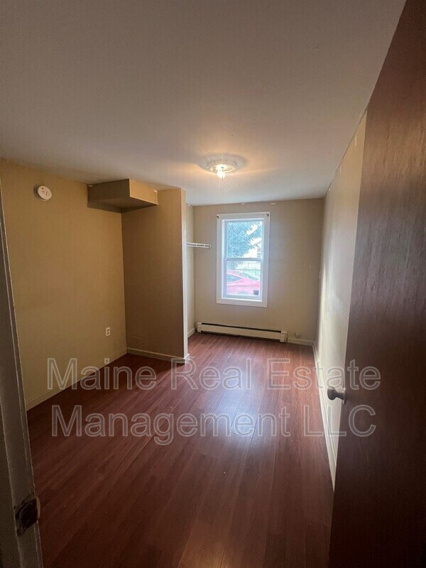 3 Carey Ln Unit Apt. 1, Waterville, ME 04901 Condo for Rent in