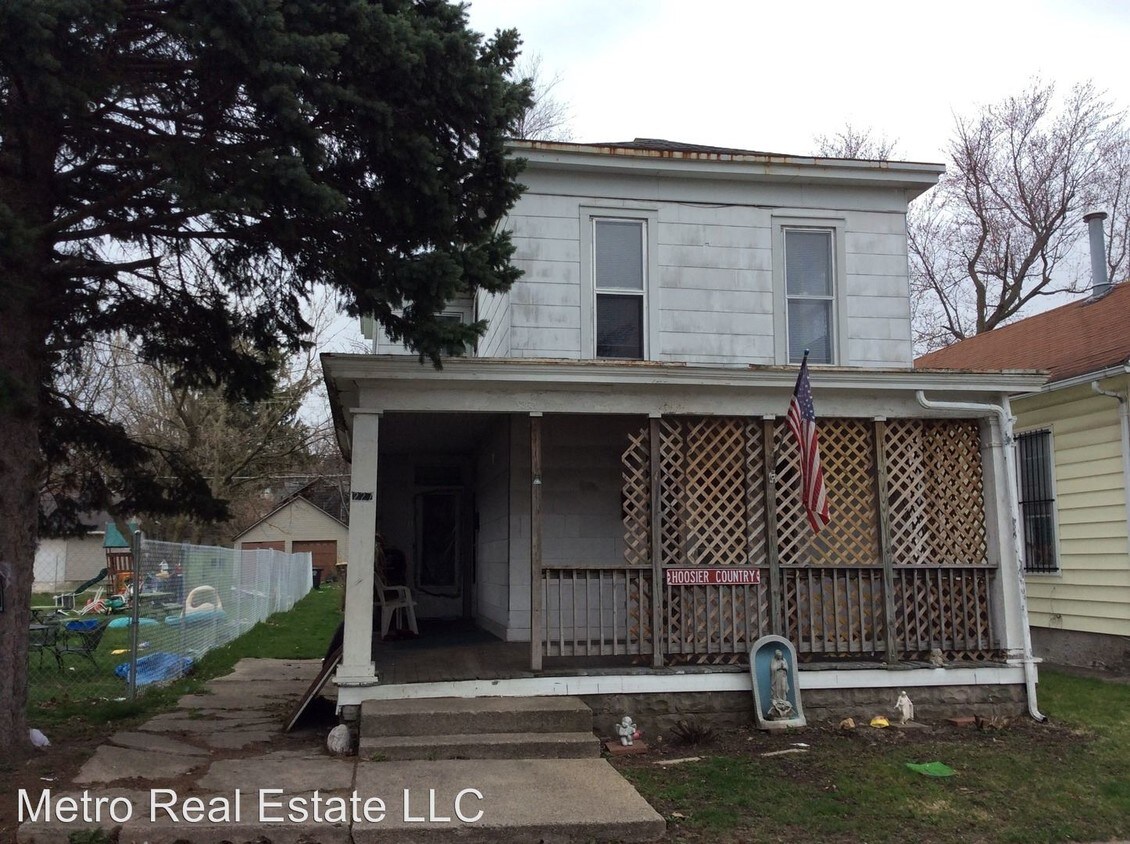 Primary Photo - 227 W Williams St