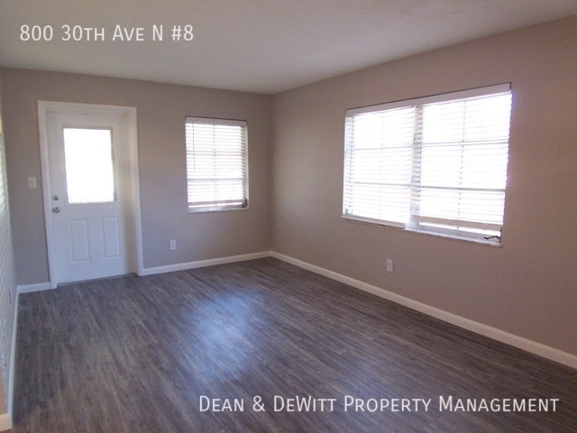 Foto del edificio - 800 30th Ave N