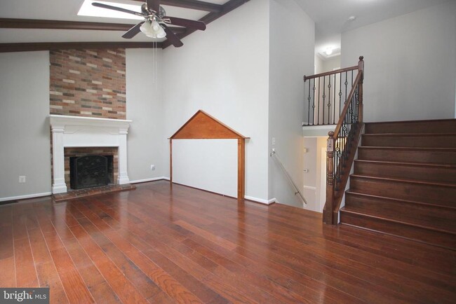 Building Photo - 6215 Gemini Ct