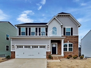 Building Photo - 653 Hamilton Park Dr