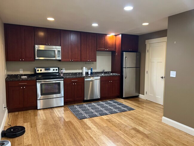 Foto del edificio - 280 2nd Ave NE