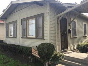 Building Photo - 3081 Lincoln Ave