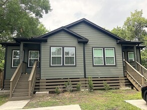Building Photo - 5779 Belarbor St