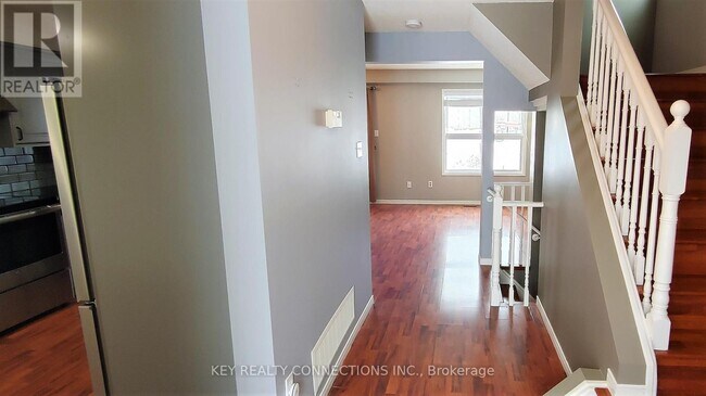 Photo du bâtiment - 318 Michael Dr