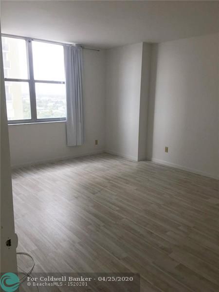 Foto del edificio - 101 Briny Ave