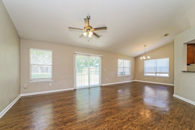 Building Photo - 8331 Rockridge Dr