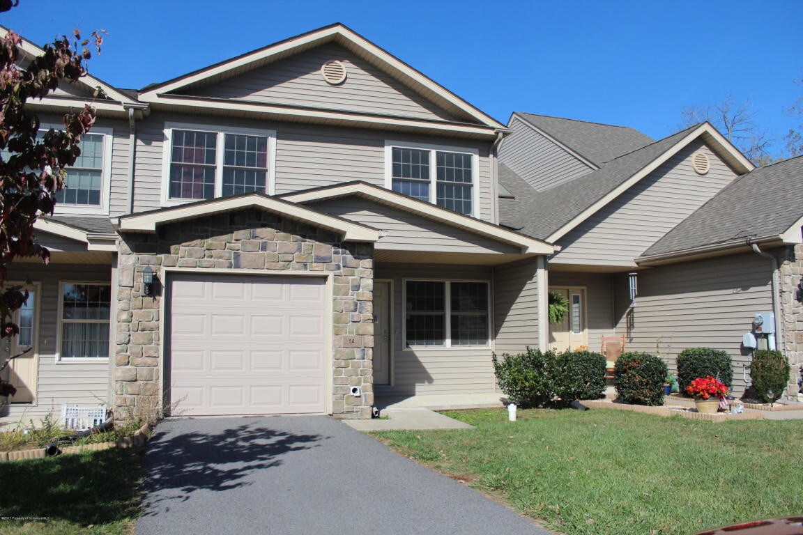 14 Fiore Ct, Duryea, PA 18642 Townhome Rentals in Duryea PA